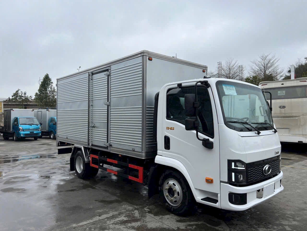 RA MẮT SẢN PHẨM TẢI TRUNG THẾ HỆ MỚI